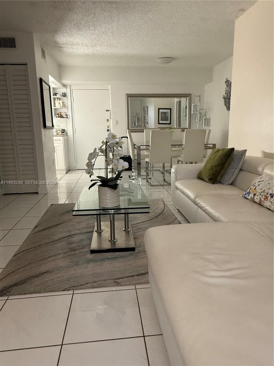 MOON TOWER CONDO · #312 in Miami - Photo 22