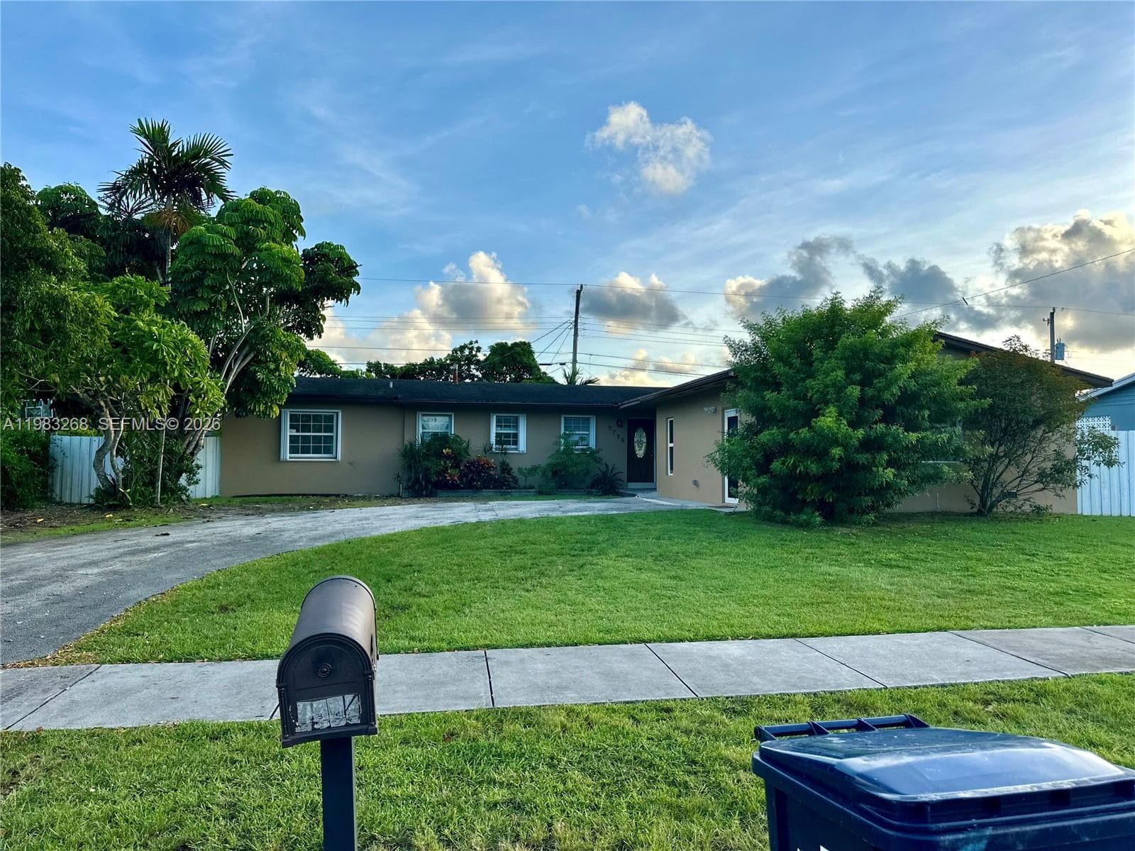 9798 SW 158th St photo 5
