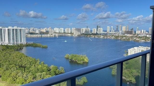 THE HARBOUR · #2702 in North Miami Beach - Photo 5