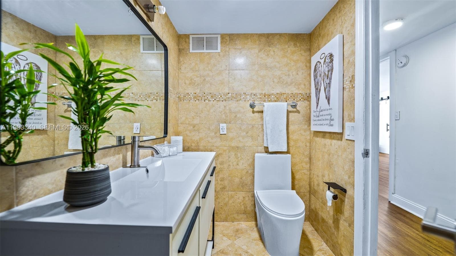 COMMODORE PLAZA CONDO · #1610 in Aventura - Photo 15