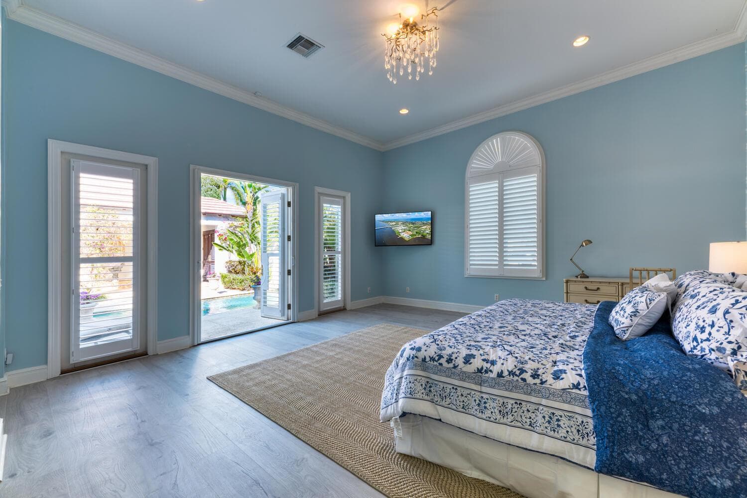 2258 Ibis Isle Rd E Palm Beach-large-024