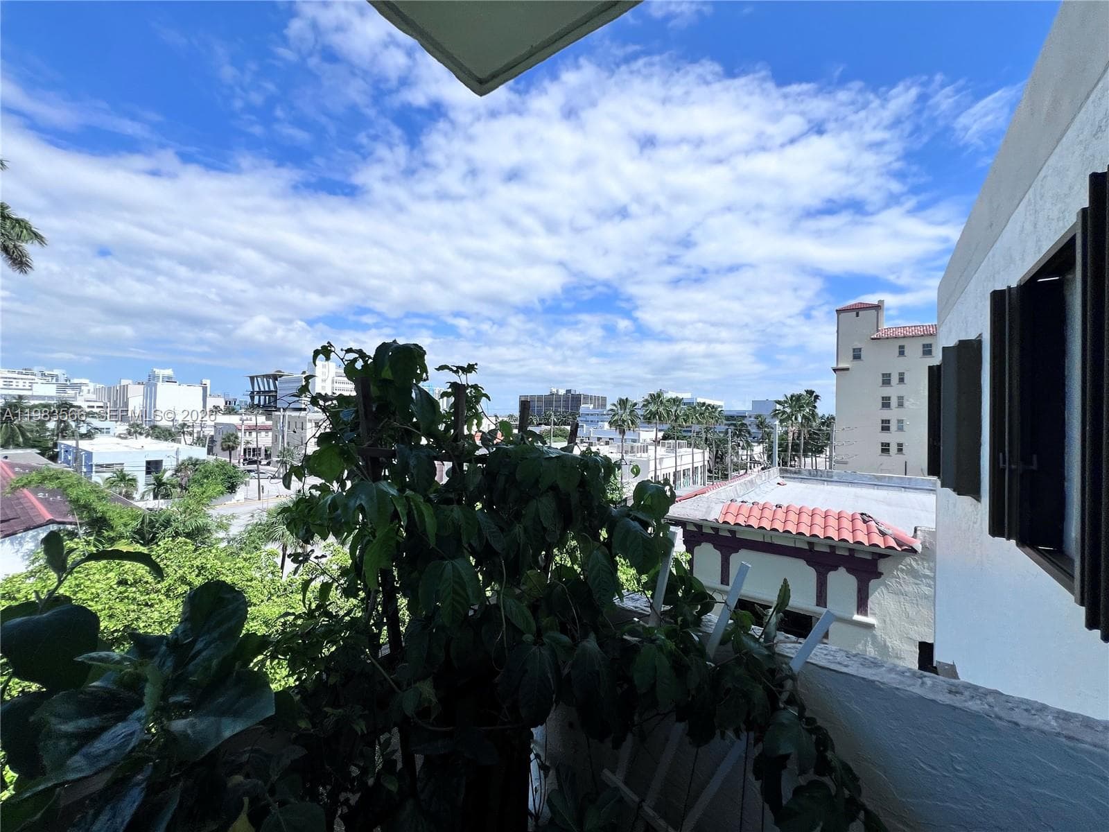 JEFFERSON GARDENS CONDO · #PH1 in Miami Beach - Photo 2