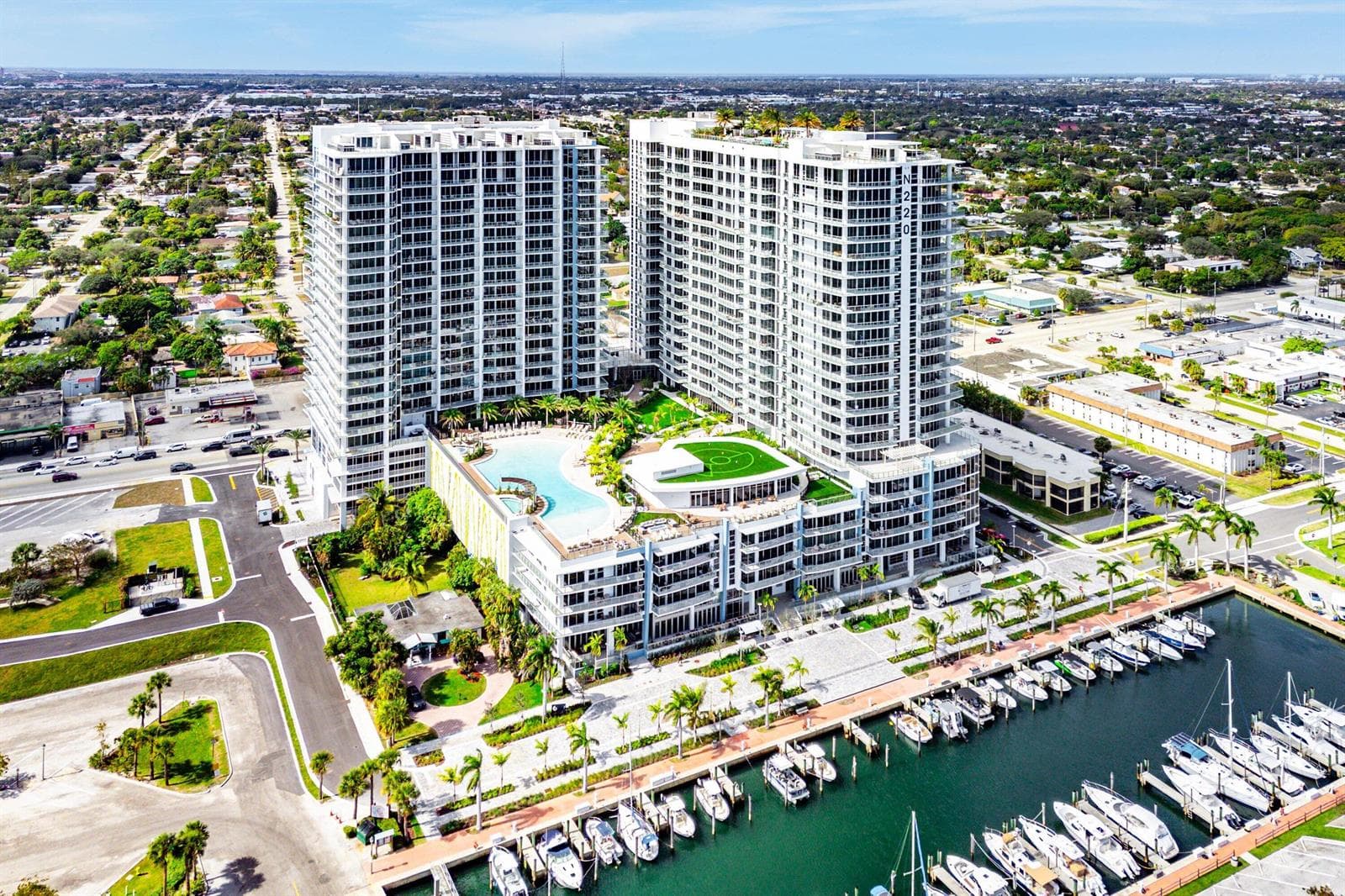 068-220LakeShoreDrive-1613-LakePark-FL-3