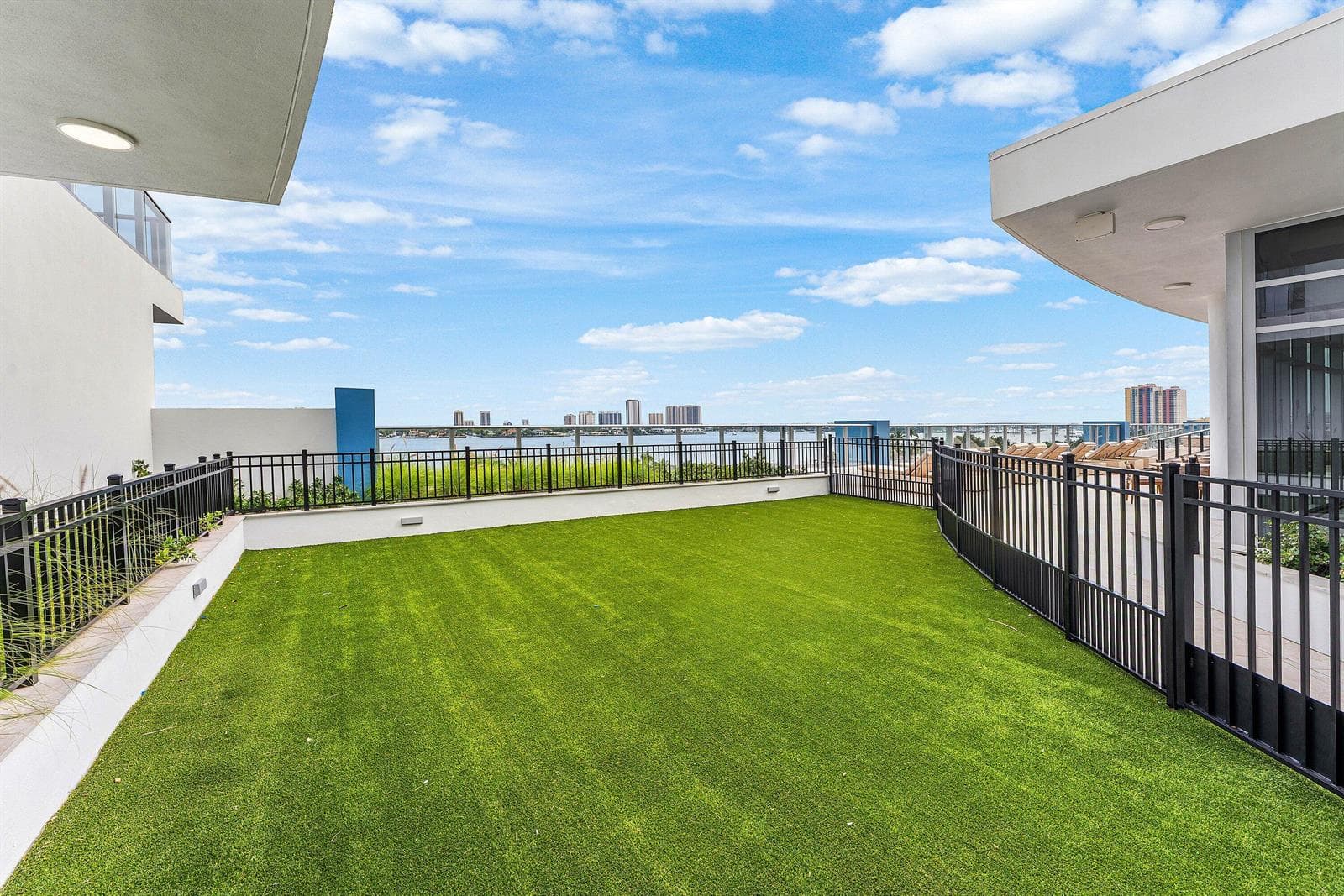 015-220LakeShoreDrive-1613-LakePark-FL-3