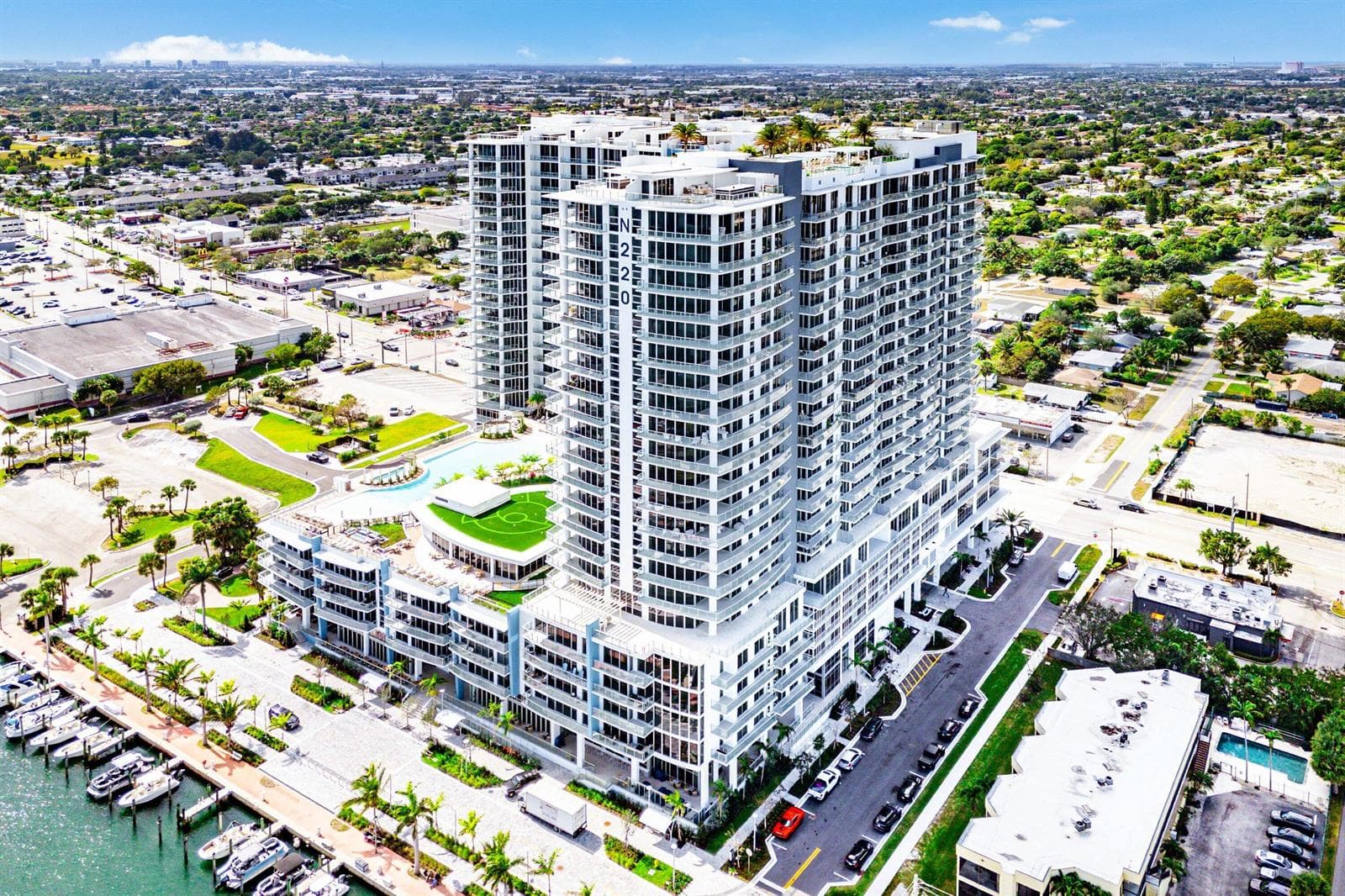 065-220LakeShoreDrive-1613-LakePark-FL-3