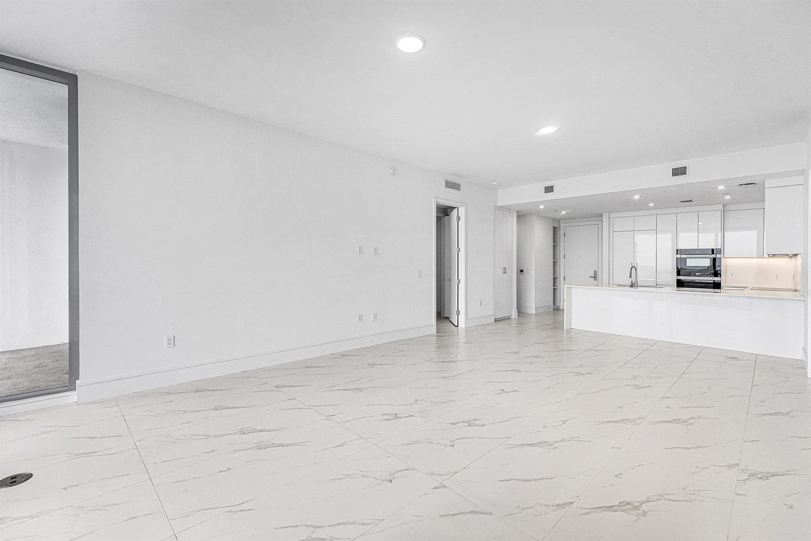 001-220LakeShoreDrive-1613-LakePark-FL-3