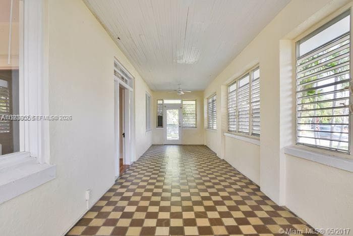 2000 S Miami Ave photo 24