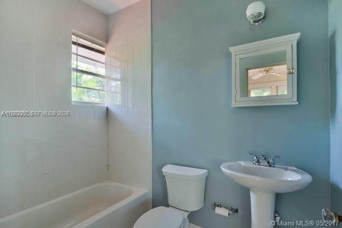 2000 S Miami Ave photo 15