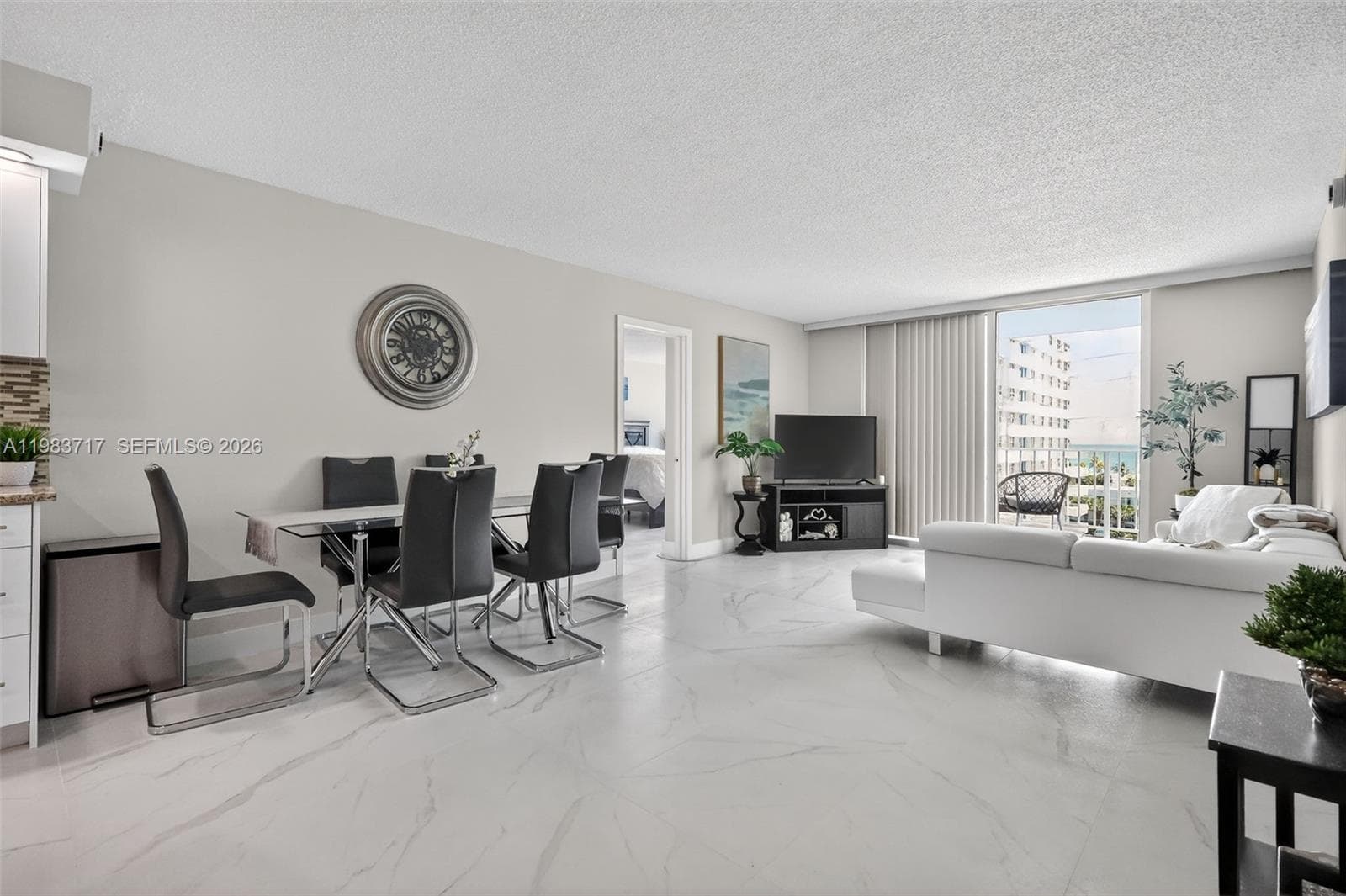 TARFLAGAR TOWERS · #601 in Hollywood - Photo 6