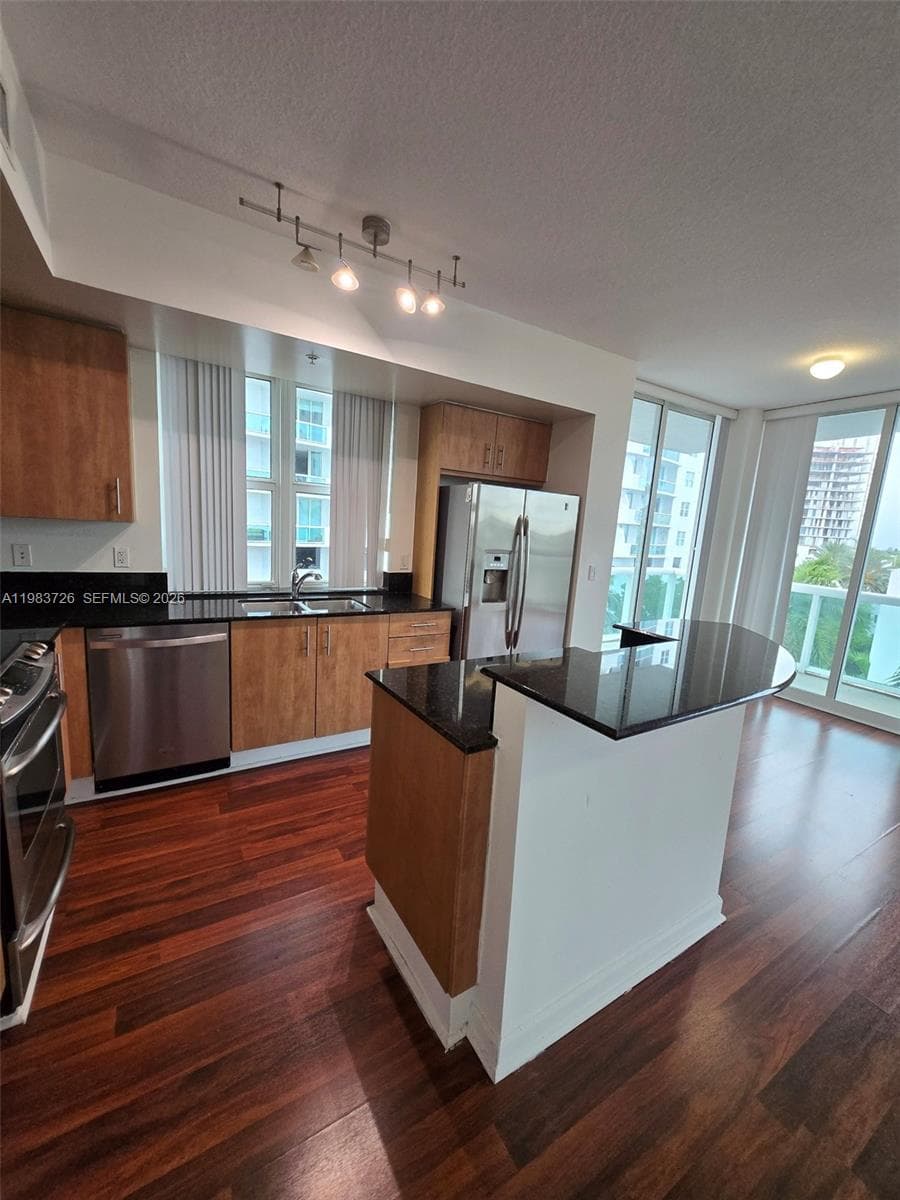 360 B CONDOMINIUM · #510 in North Bay Village - Photo 15