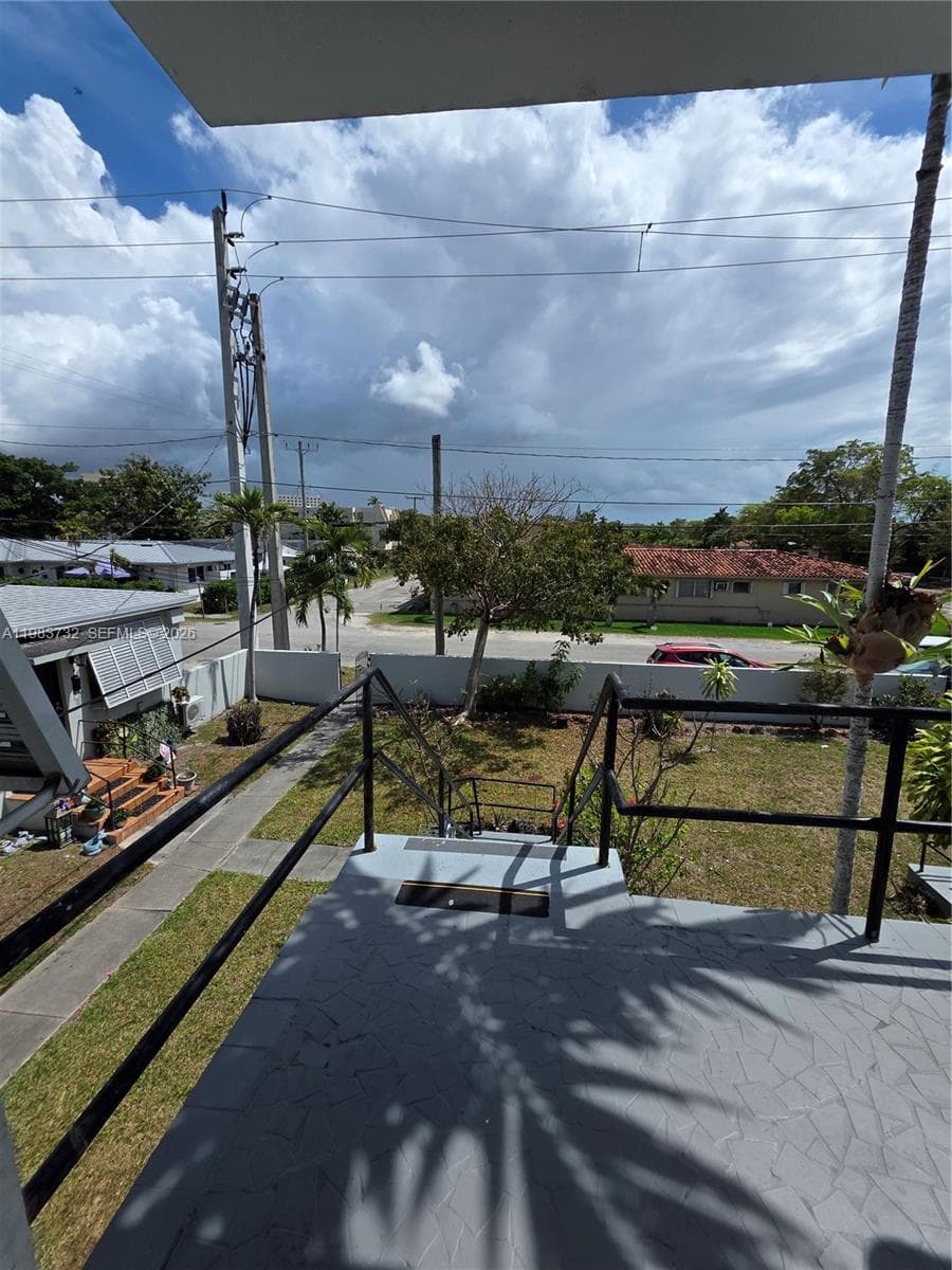 COUNTRY CLUB ESTATES SEC · #D in Miami Springs - Photo 2