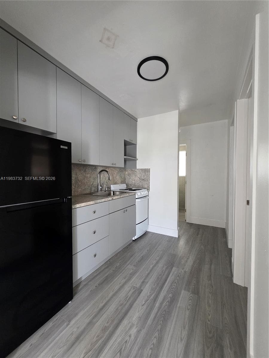 COUNTRY CLUB ESTATES SEC · #D in Miami Springs - Photo 6