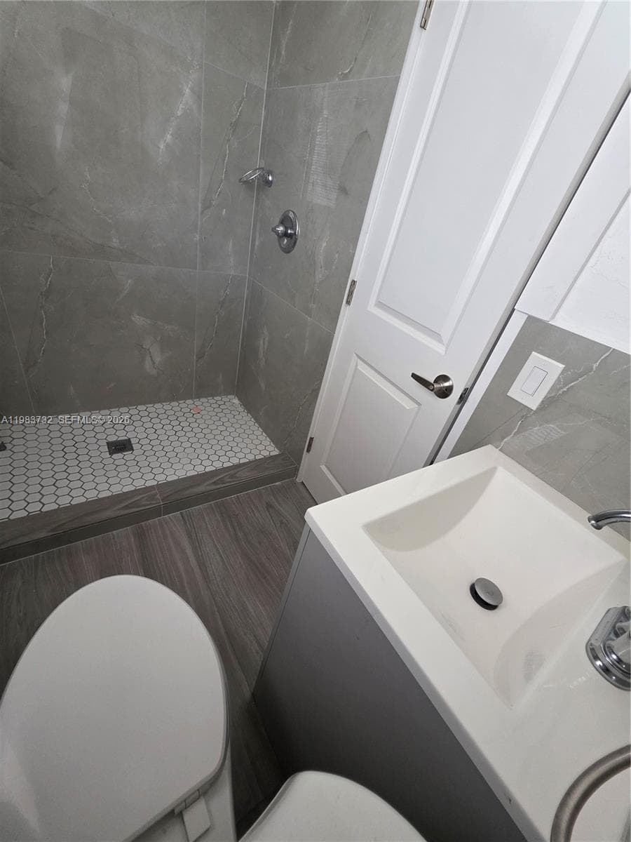 COUNTRY CLUB ESTATES SEC · #D in Miami Springs - Photo 10