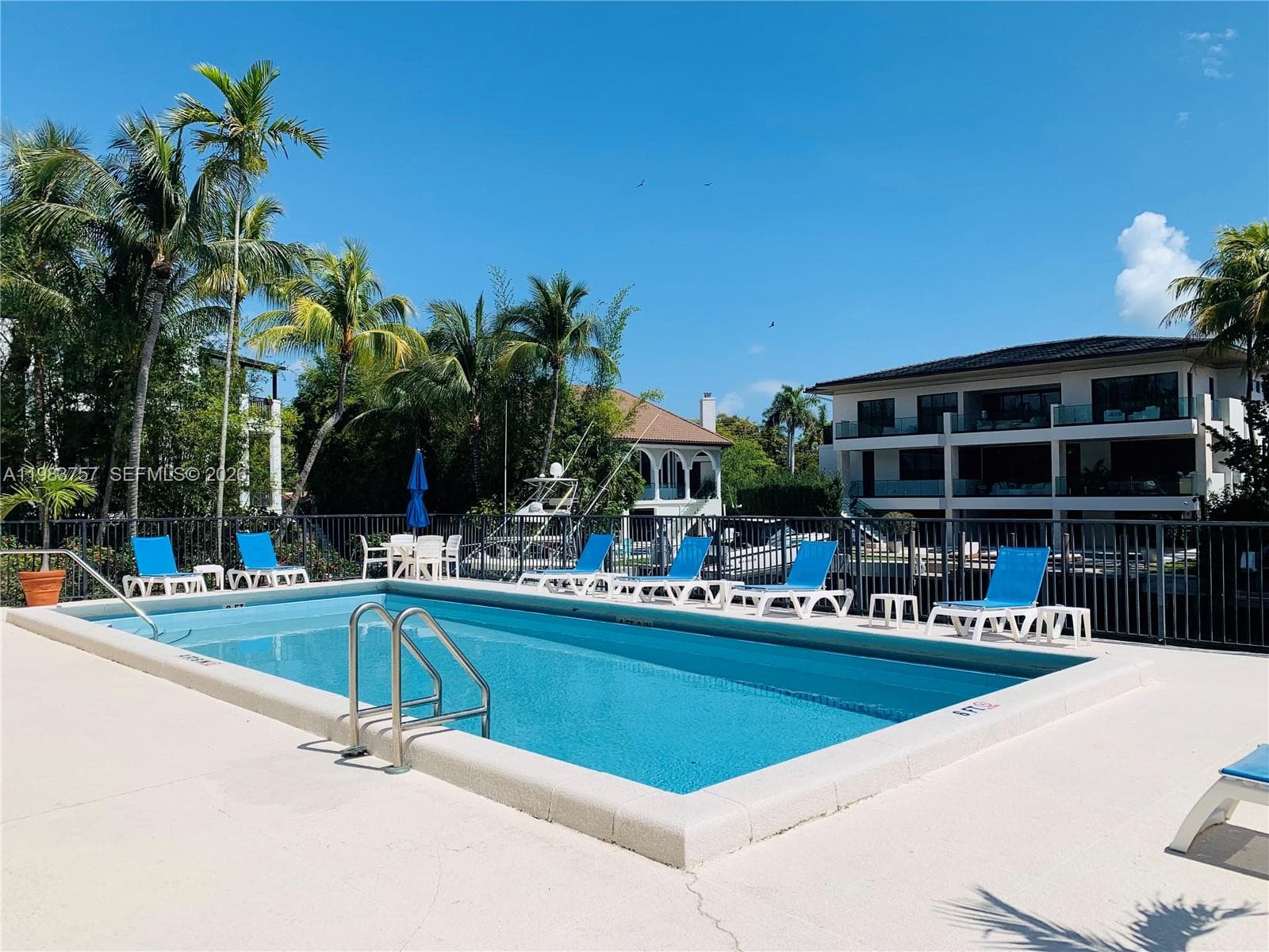 ADMIRAL FARRAGUT CONDO · #105 in Coral Gables - Photo 17
