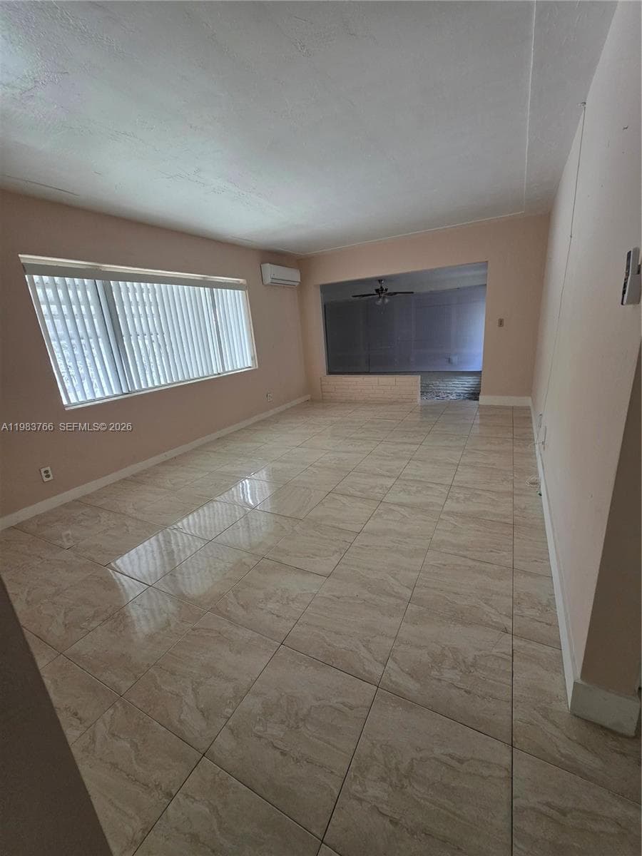 1 Esplanade Dr #1 photo 6