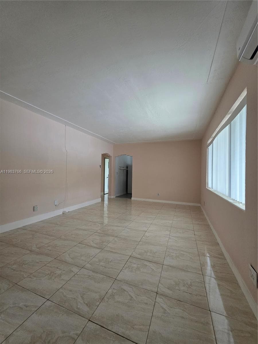 1 Esplanade Dr #1 photo 7