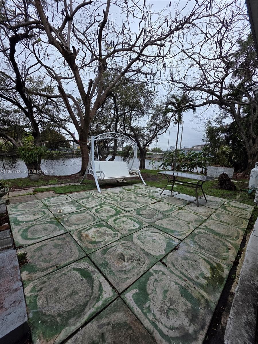 1 Esplanade Dr #1 photo 15
