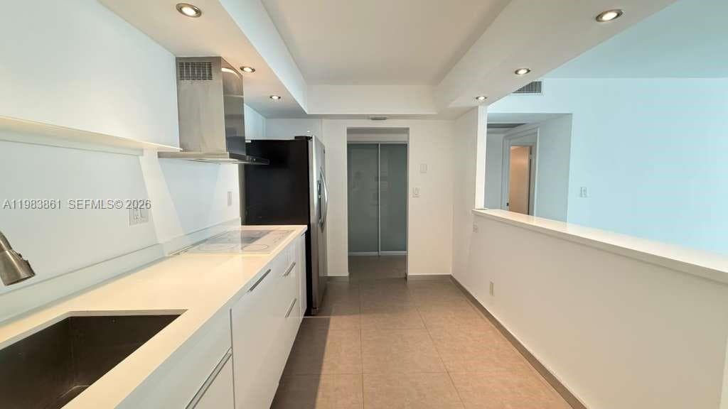 OCEANVIEW BUILDING B COND · #905 in Sunny Isles Beach - Photo 3