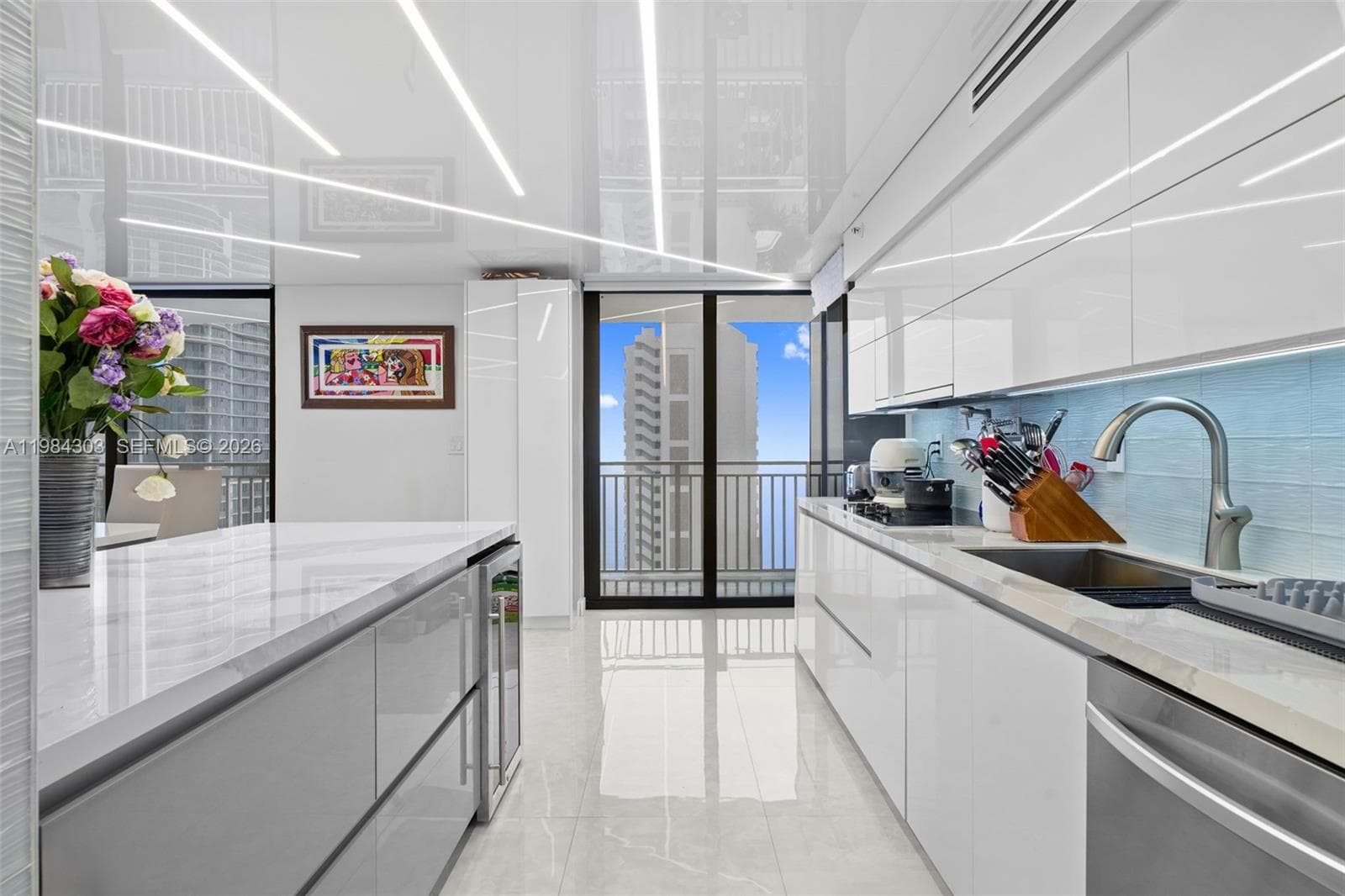 WINSTON TOWERS 600 CONDO · #2319 in Sunny Isles Beach - Photo 12