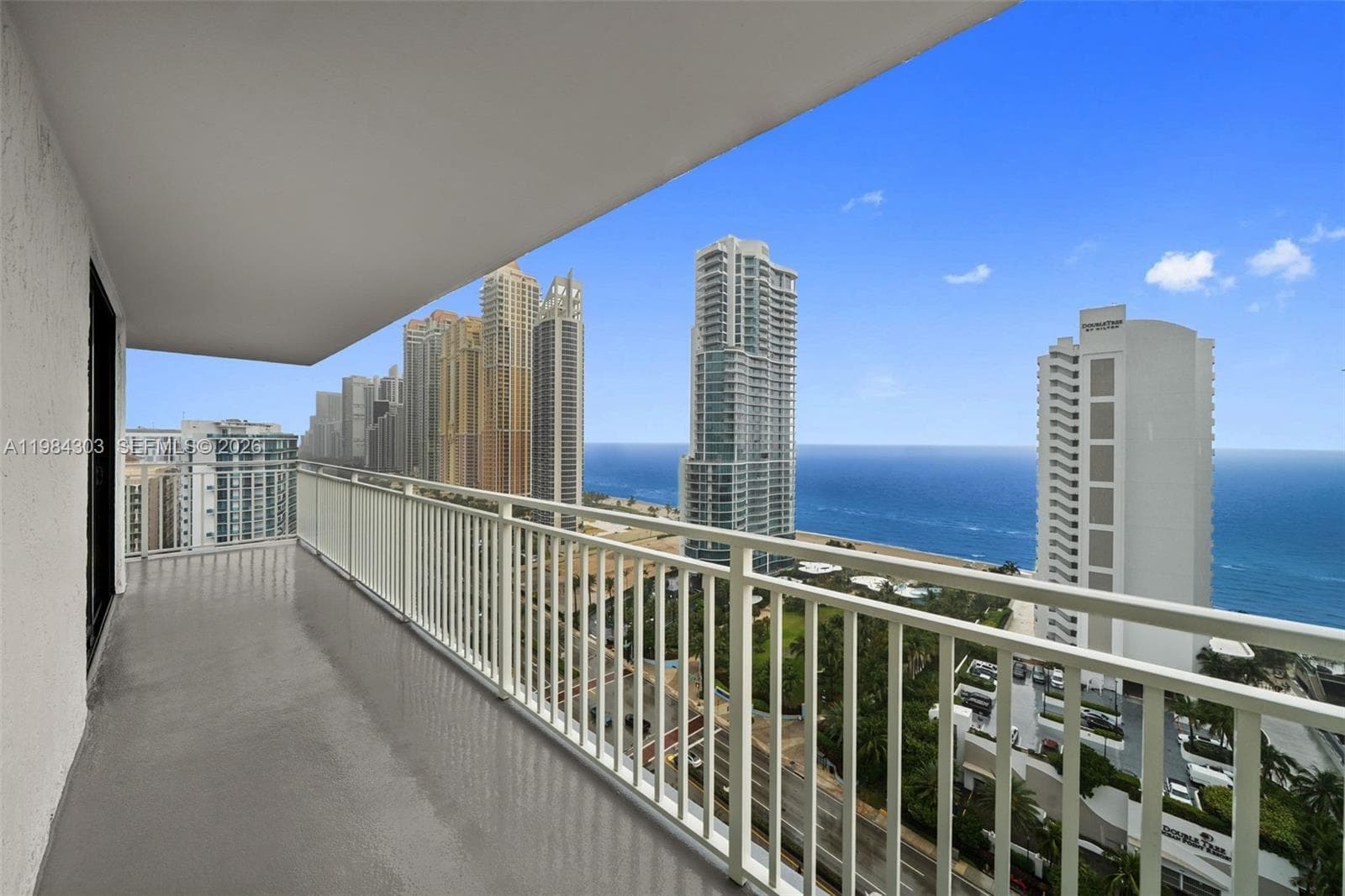 WINSTON TOWERS 600 CONDO · #2319 in Sunny Isles Beach - Photo 3