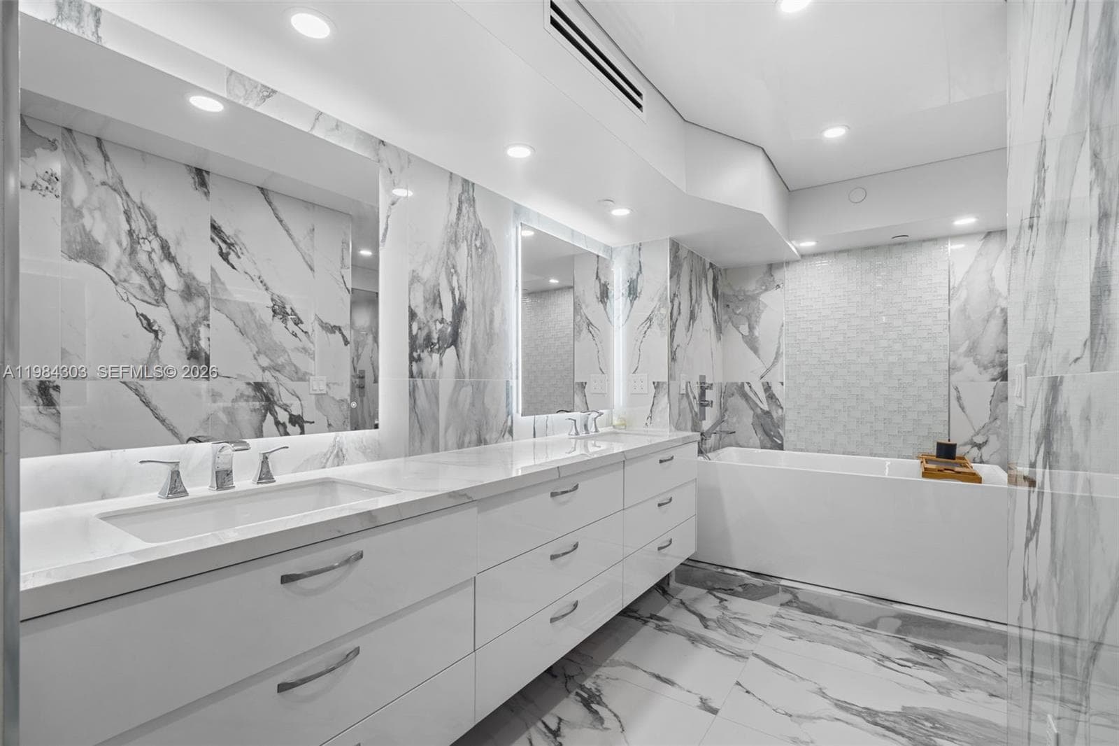 WINSTON TOWERS 600 CONDO · #2319 in Sunny Isles Beach - Photo 15