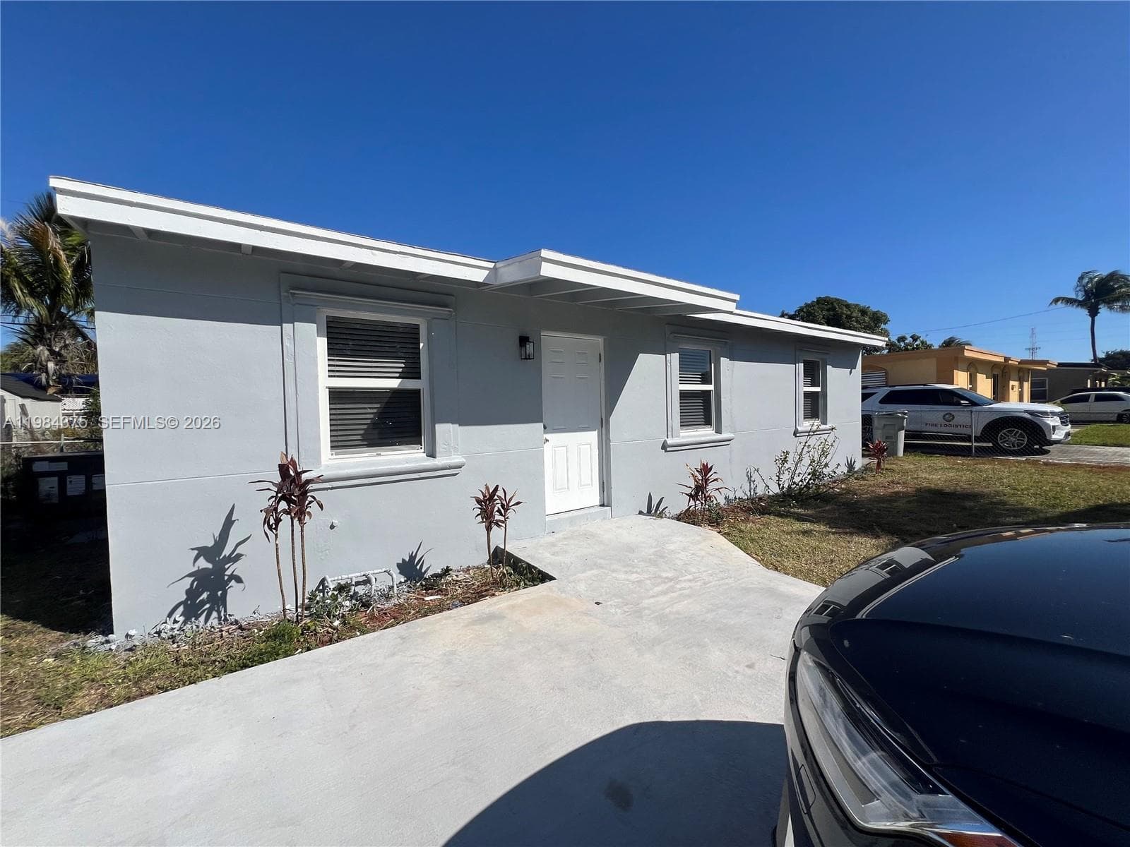 361 NW 16th St photo 1