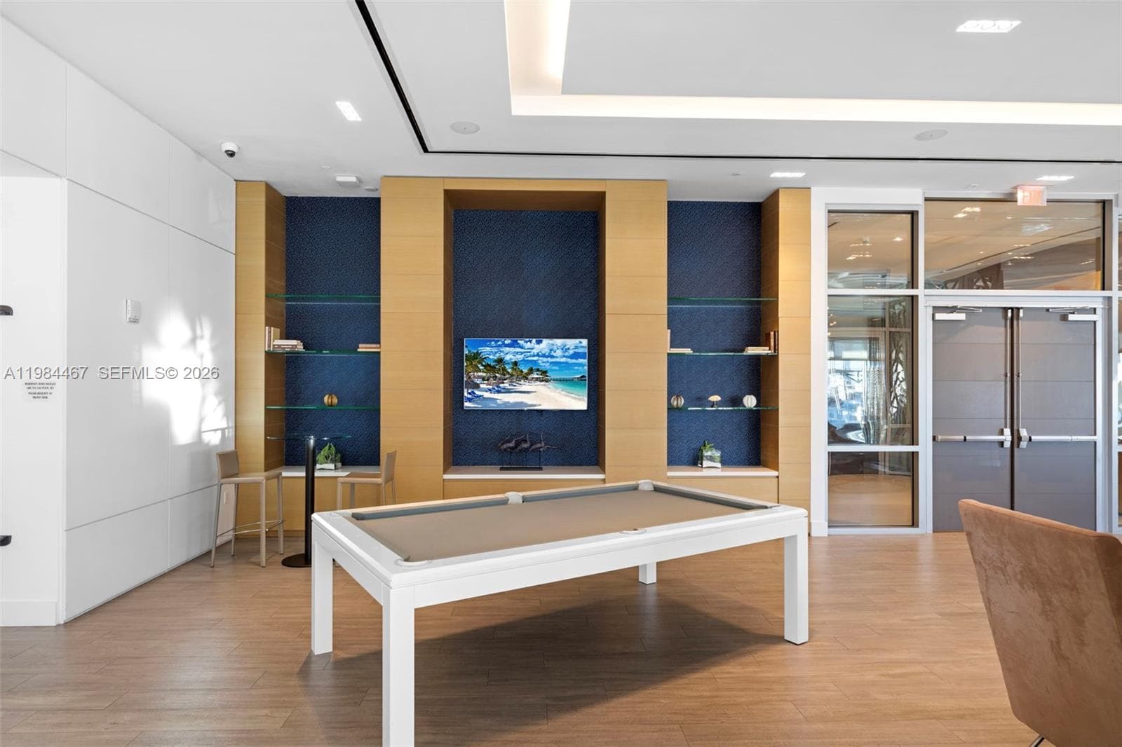 COMMUNITY ROOM