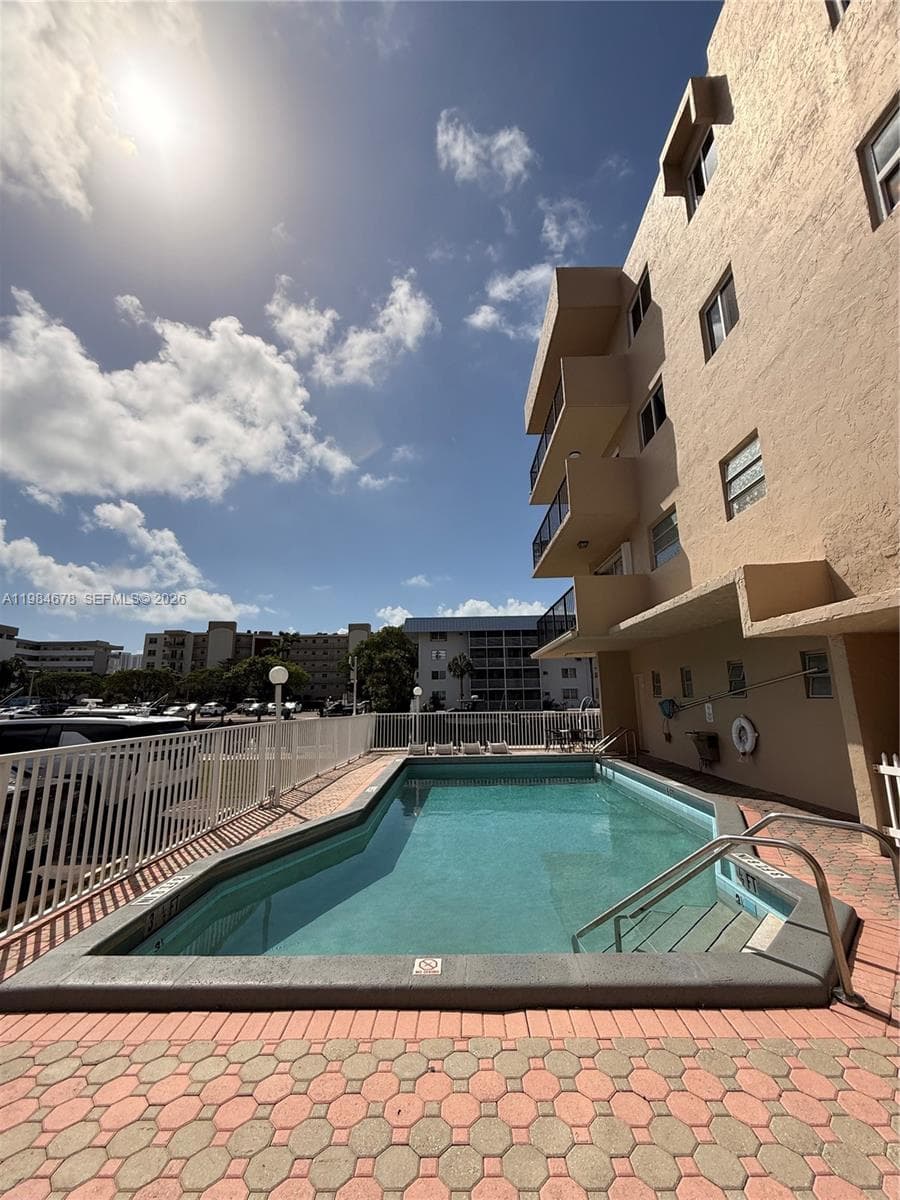 WATERWAY ISLES CONDO · #304 in North Miami Beach - Photo 25
