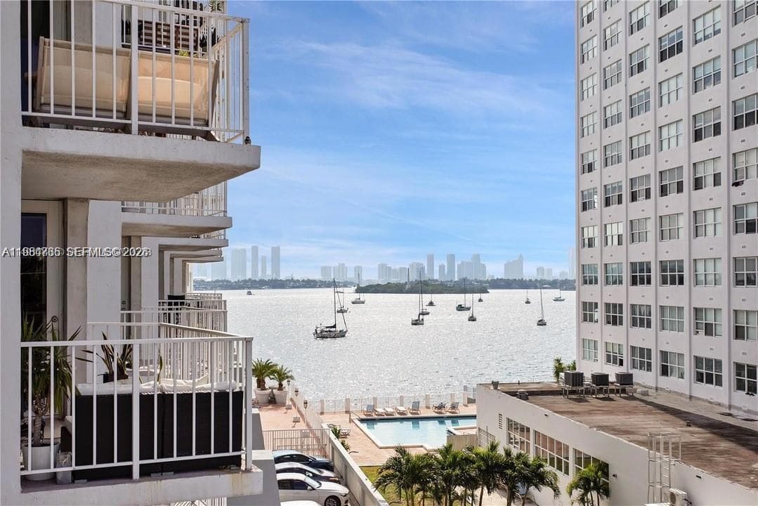 BAYVIEW TERR CONDO · #308 in Miami Beach - Photo 10