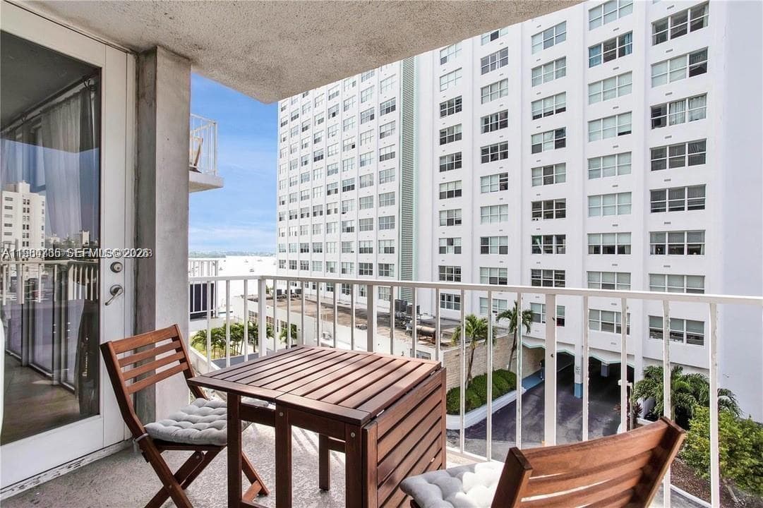 BAYVIEW TERR CONDO · #308 in Miami Beach - Photo 8