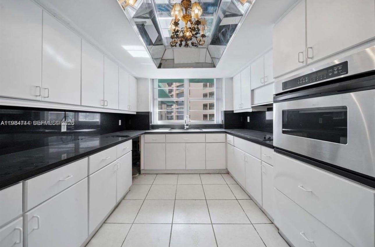IMPERIAL HOUSE CONDO · #5J in Miami Beach - Photo 9