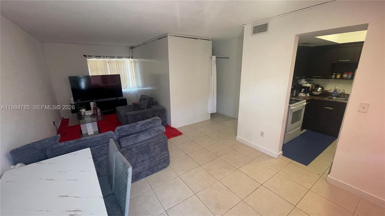 THE WHITE HOUSE CONDO · #209 in North Miami - Photo 5