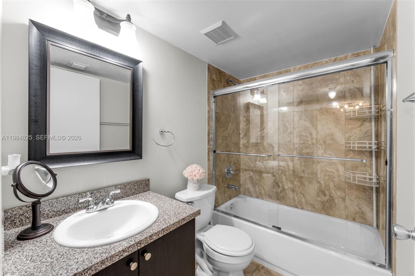 THE SEASONS VILLAS · #115 in Miami - Photo 10