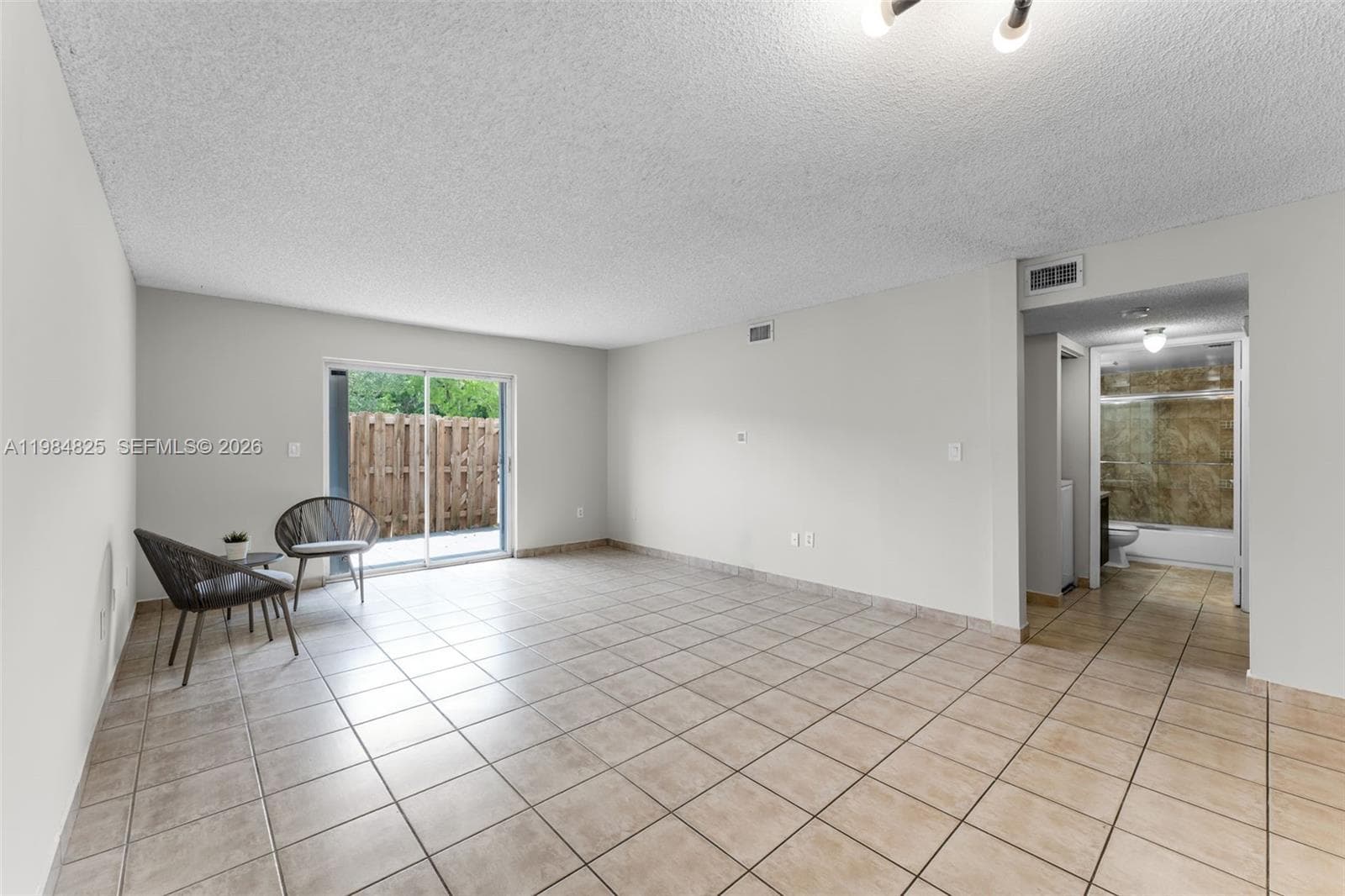 THE SEASONS VILLAS · #115 in Miami - Photo 8