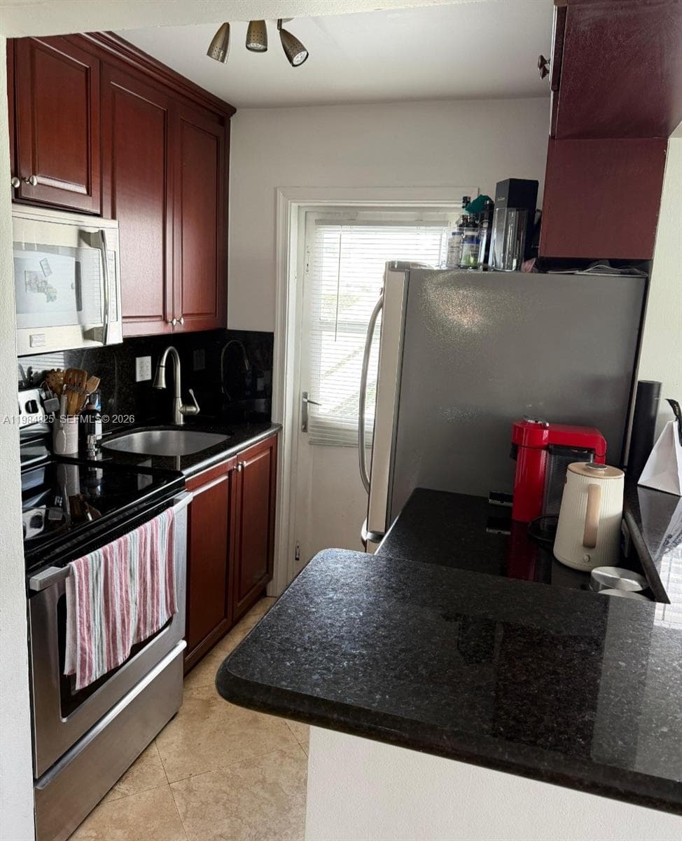 SAGE CONDO · #101 in North Miami - Photo 4