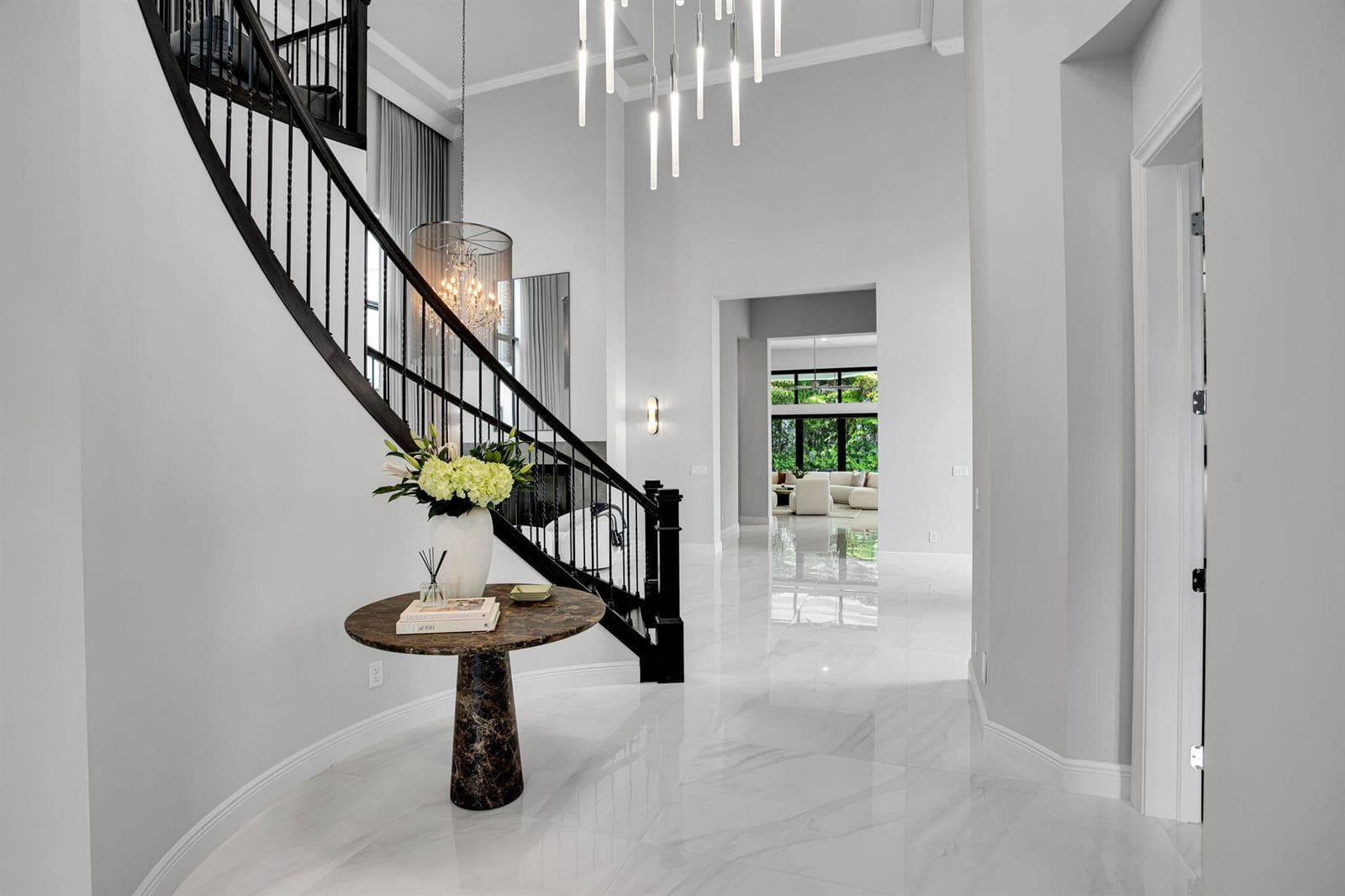 7-web-or-mls-6903-3777