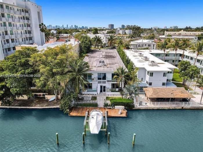 Casa bahia · #5 in Miami Beach - Photo 2