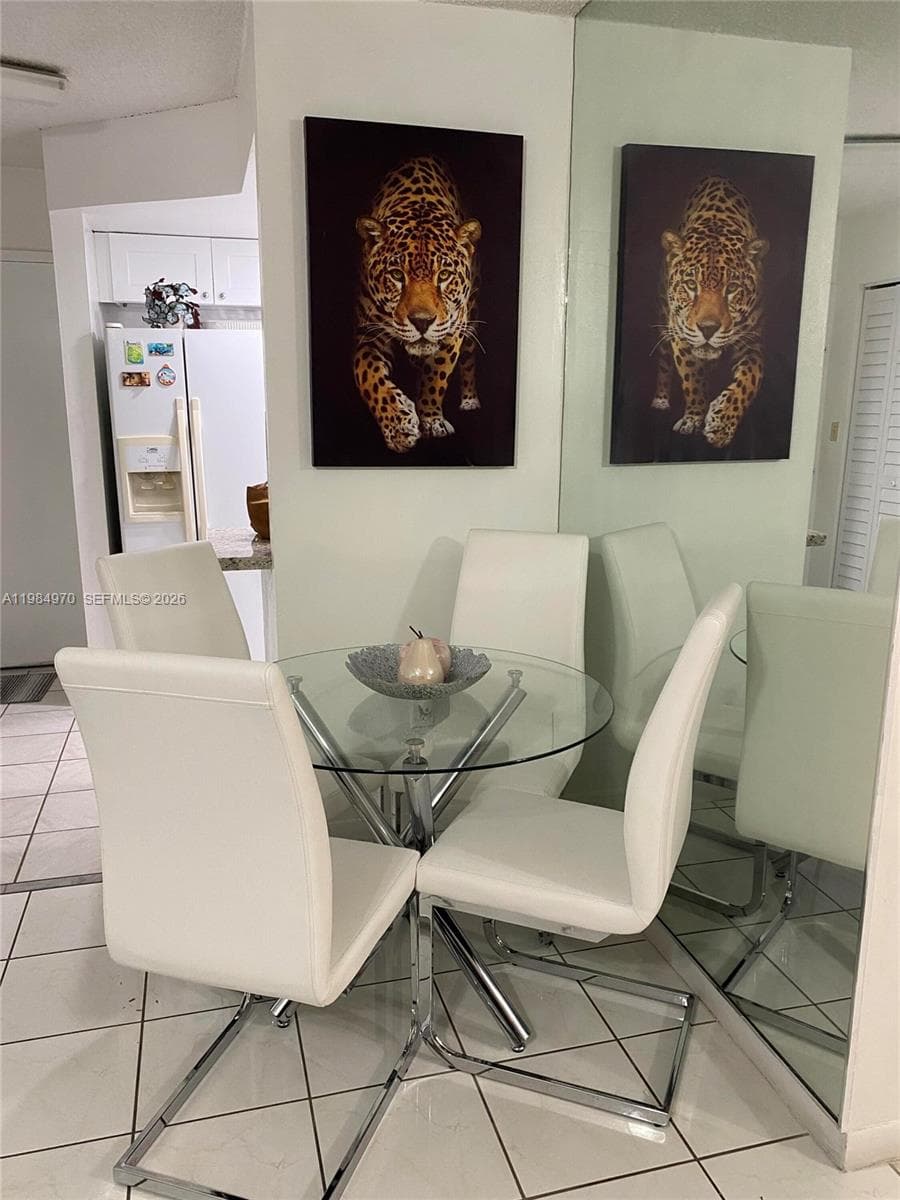 Castilian Club · #D105 in Miami - Photo 9