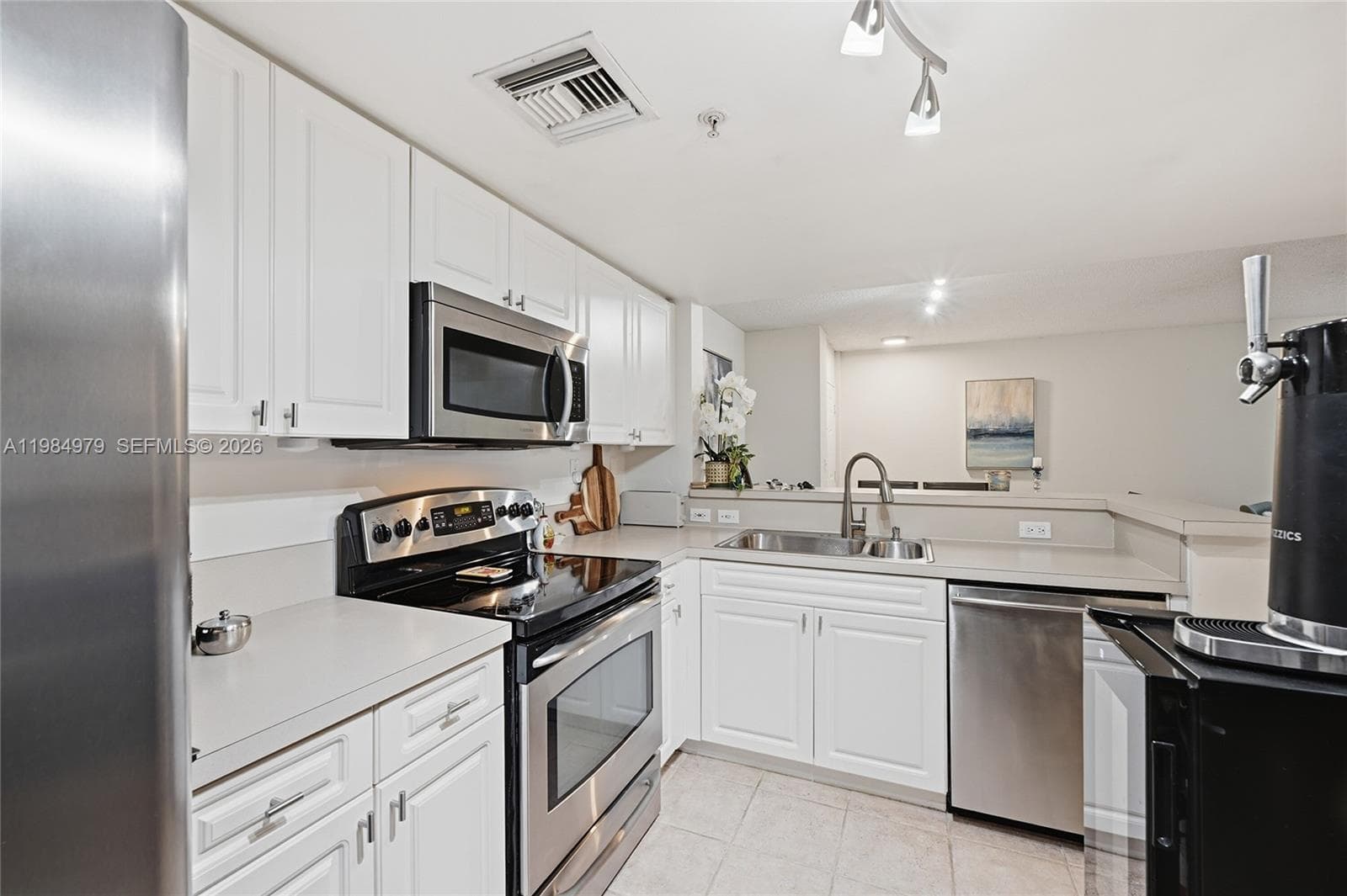 LAS OLAS BY THE RIVER · #3403 in Fort Lauderdale - Photo 8