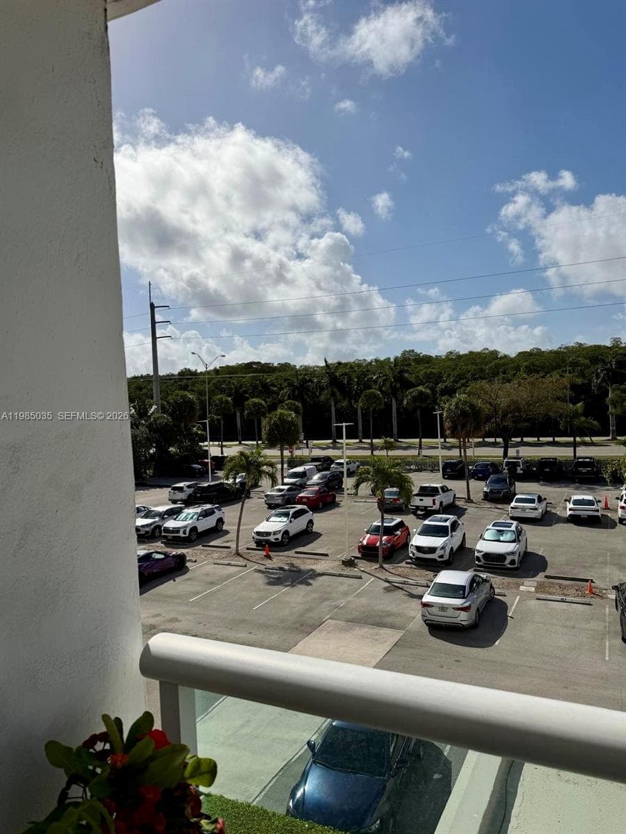 STRATFORD HOUSE CONDO · #306 in North Miami Beach - Photo 12