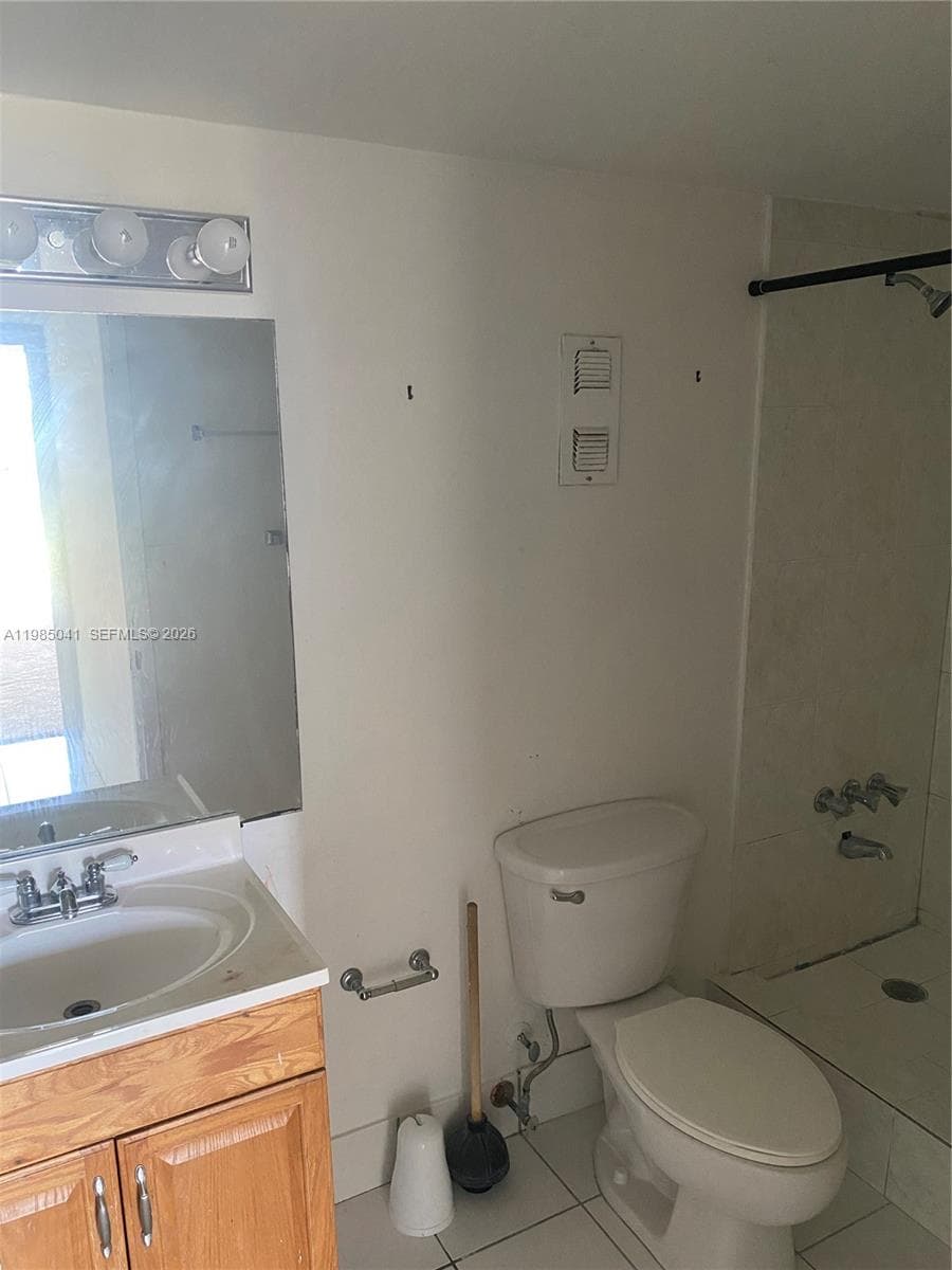 WOODSIDE APTS CONDO · #A-529 in North Miami Beach - Photo 7
