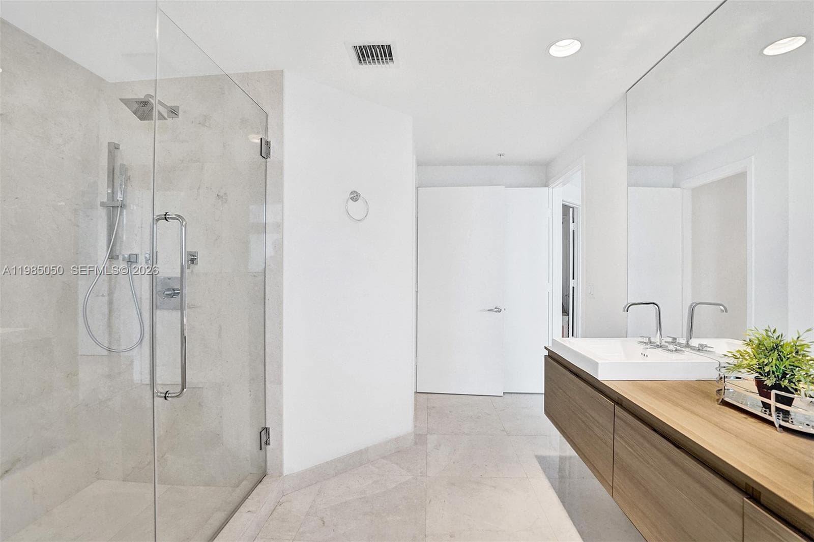 Marina Palms Residences · #1207 in North Miami Beach - Photo 32