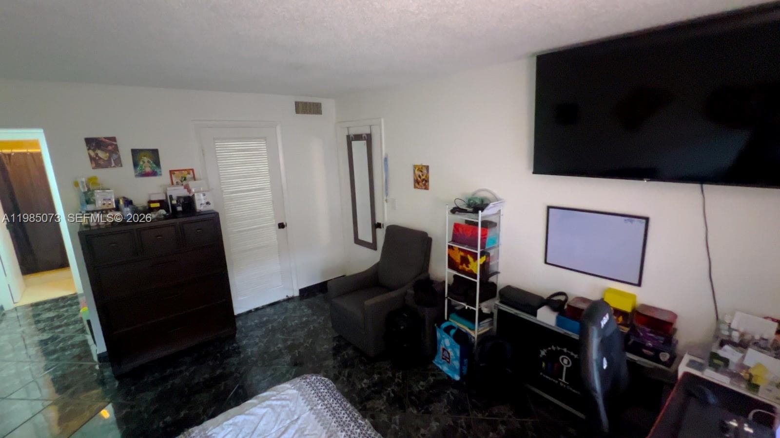 los arboles · #D207 in Hialeah - Photo 13