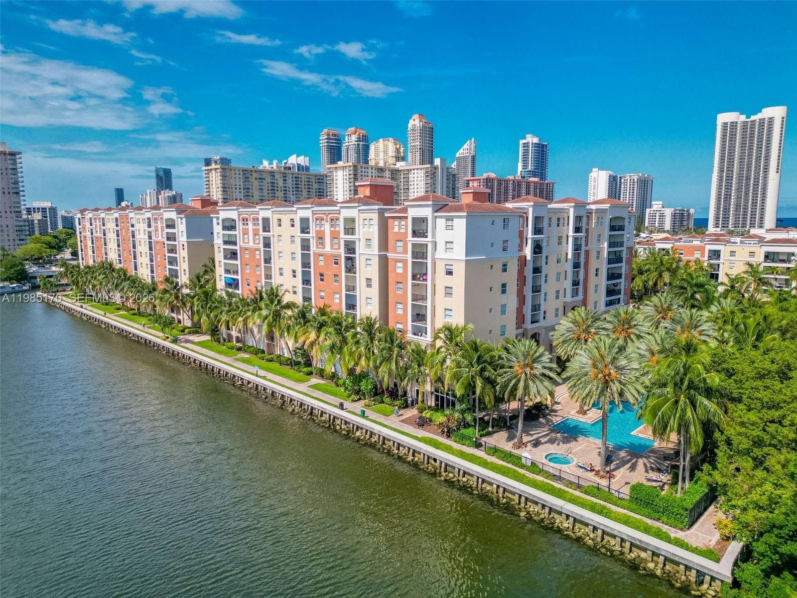 Porto Bellagio · #3312 in Sunny Isles Beach - Photo 17