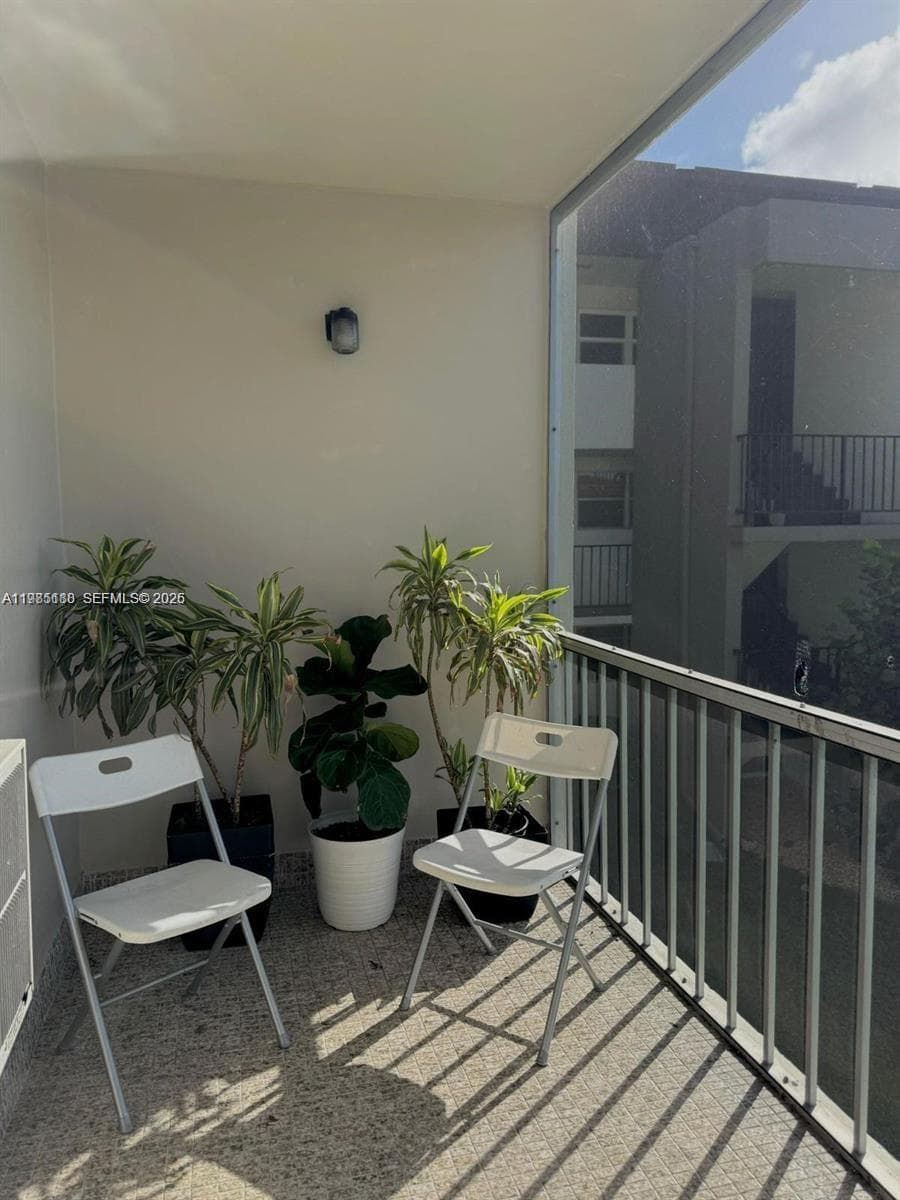 THIRD HORIZONS CONDO · #241 in Miami - Photo 16