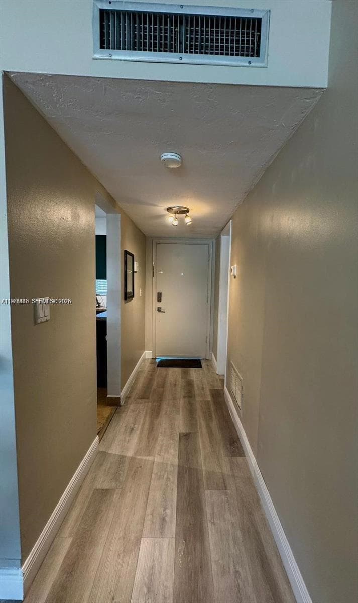 THIRD HORIZONS CONDO · #241 in Miami - Photo 9