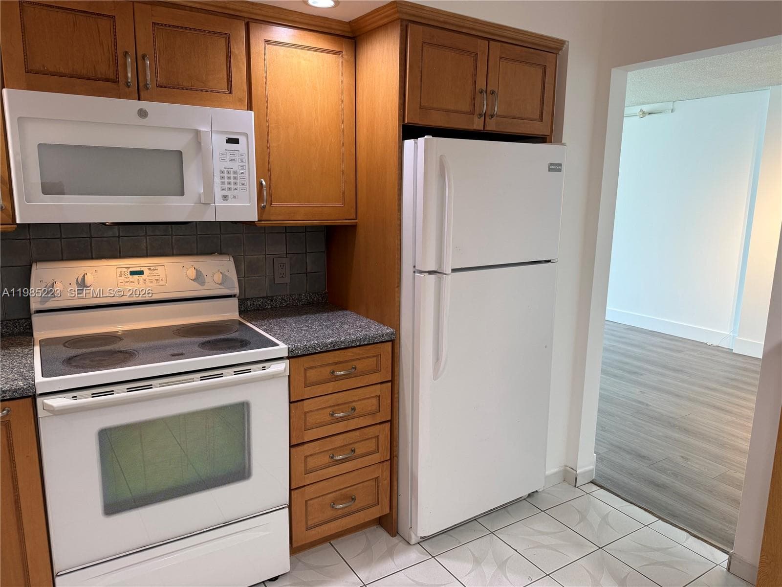 ADMIRALS PORT CONDO WEST · #912W in Aventura - Photo 7