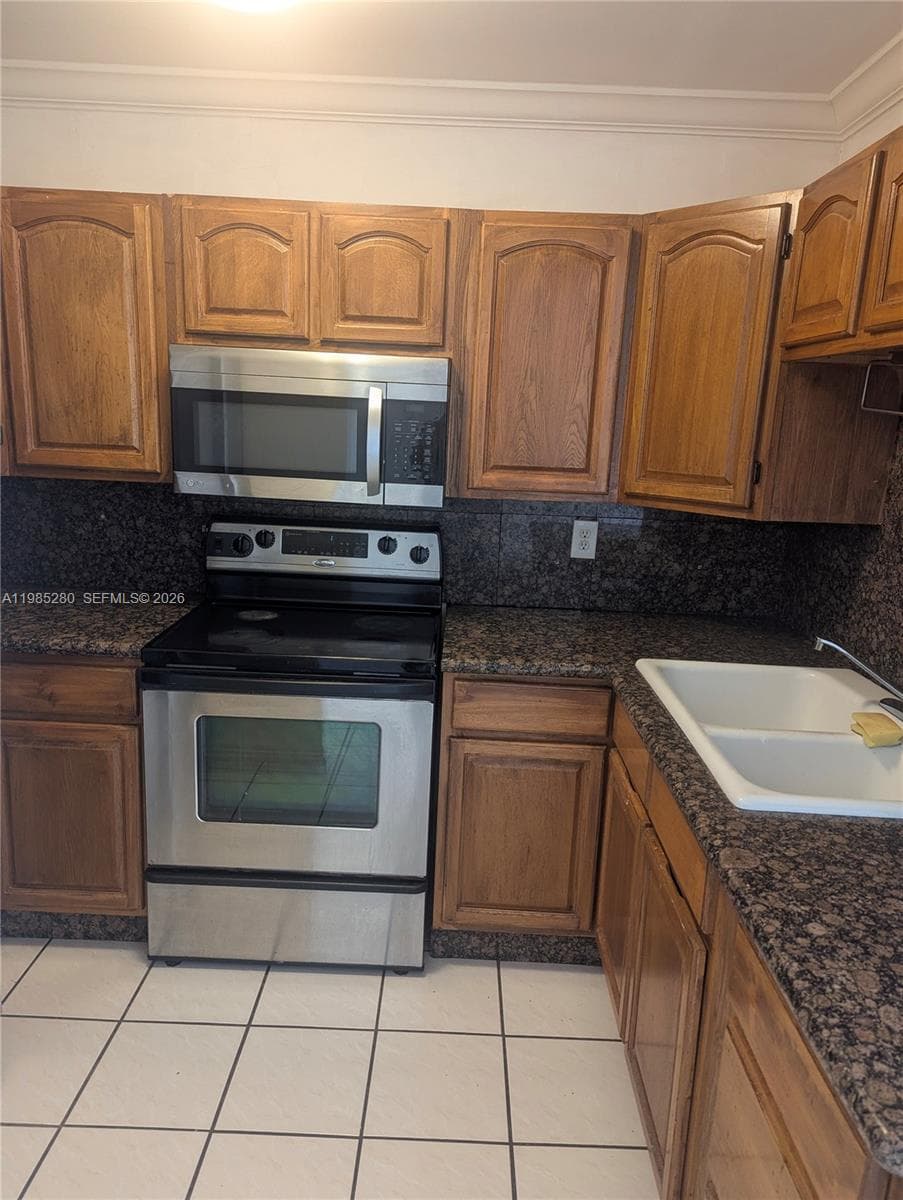 MIRAMAR TERRACE CONDO · #411 in Miami - Photo 2