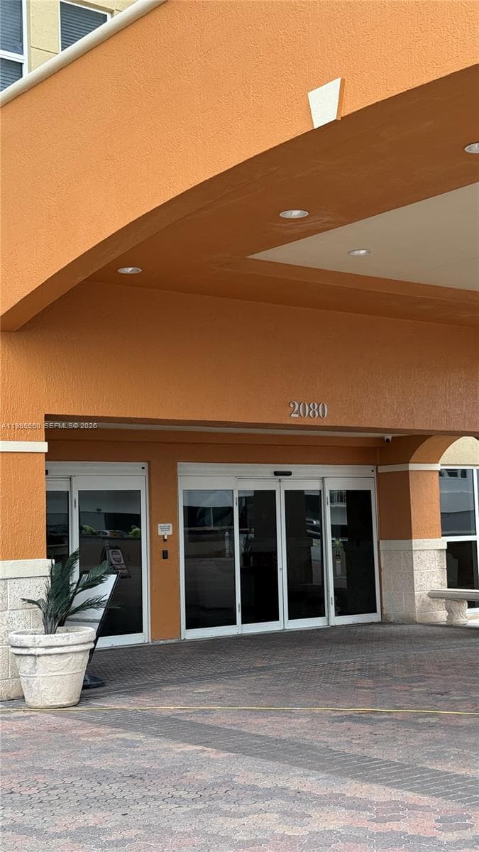 2080 OCEAN DRIVE CONDO · #905 in Hallandale Beach - Photo 5