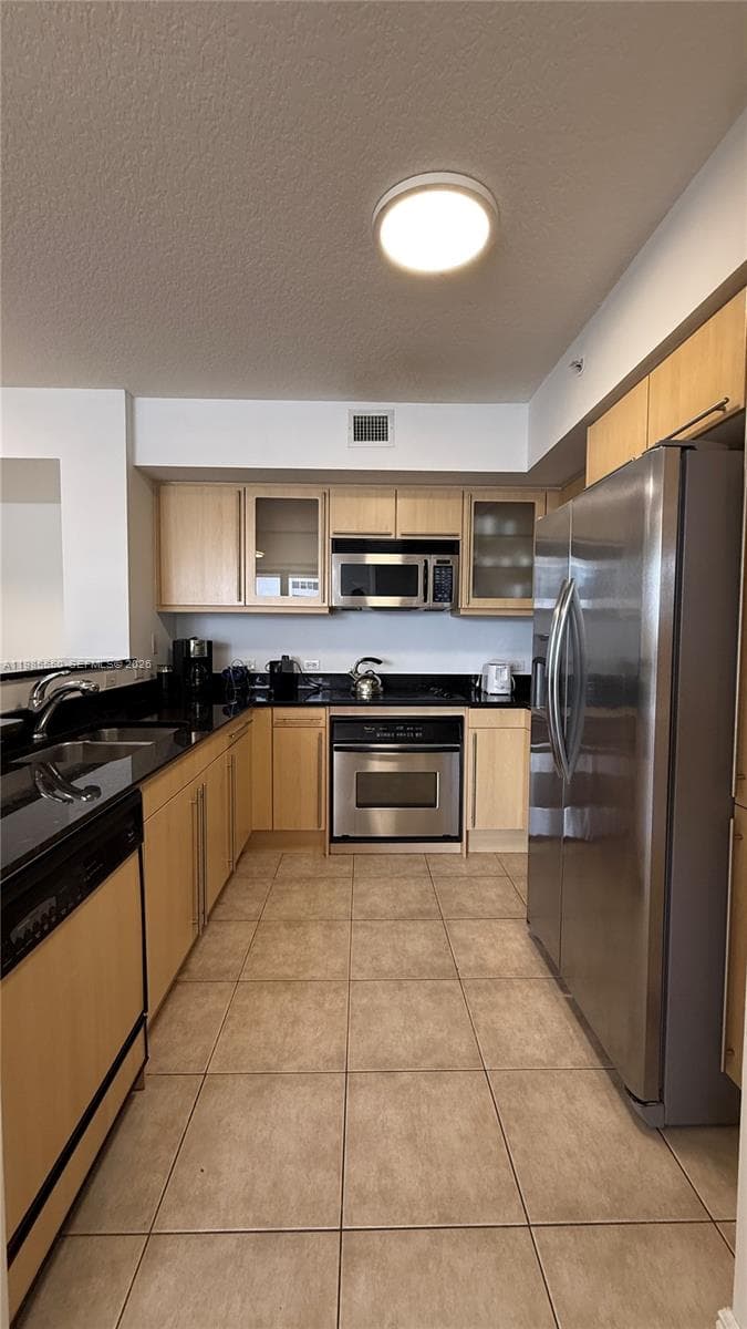 2080 OCEAN DRIVE CONDO · #905 in Hallandale Beach - Photo 15